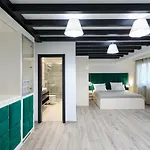 Boutique Cosmopolis
