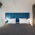 Boutique Cosmopolis Bed and breakfast