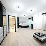 Boutique Cosmopolis Bed and breakfast 4*