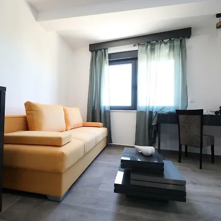 Boutique Cosmopolis 4*