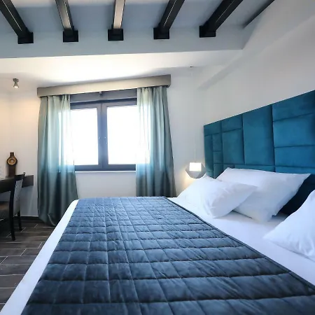 Boutique Cosmopolis 4*
