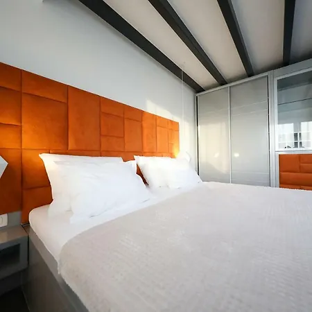 Boutique Cosmopolis فندق مبيت وإفطار
