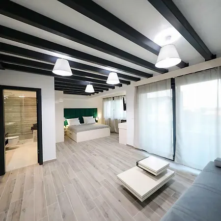 Boutique Cosmopolis 4*