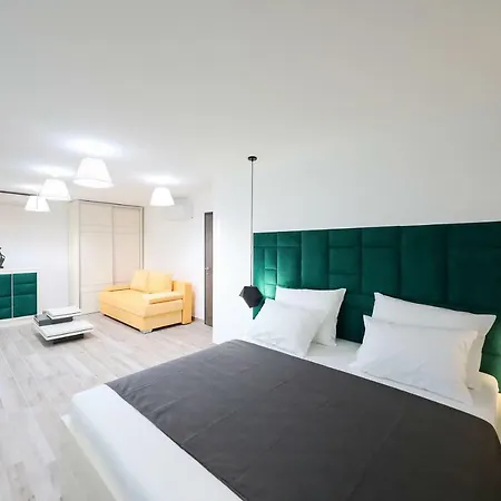 Boutique Cosmopolis 4* 比比涅