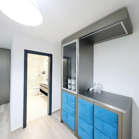 Boutique Cosmopolis 4* Бибинье