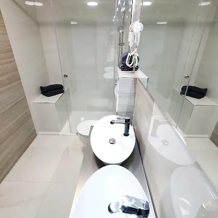 Boutique Cosmopolis Bed & Breakfast Bibinje