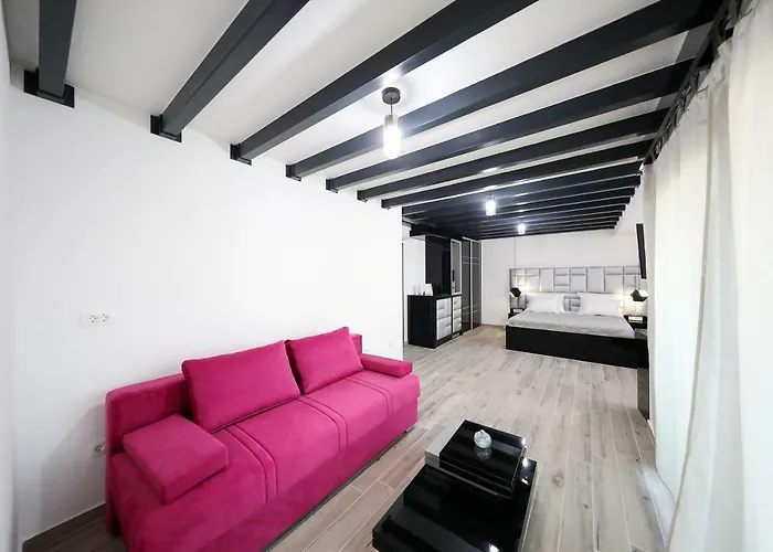 krevet i doručak Boutique Cosmopolis 4*