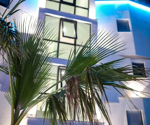 krevet i doručak Boutique Cosmopolis 4*
