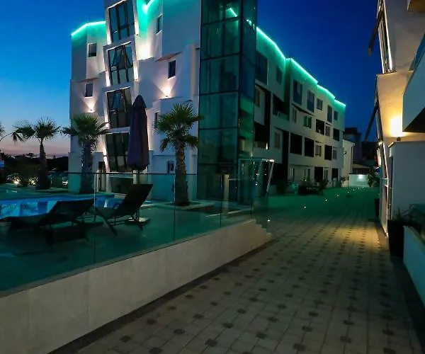 Boutique Cosmopolis krevet i doručak Bibinje