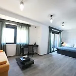 Boutique Cosmopolis 4*