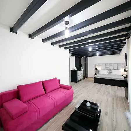 Nocleg ze śniadaniem Boutique Cosmopolis 4*