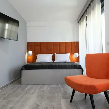 Nocleg ze śniadaniem Boutique Cosmopolis 4*