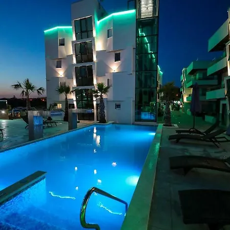 Boutique Cosmopolis Alojamento de Acomodação e Pequeno-almoço 4*